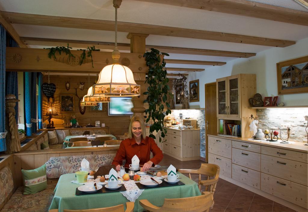 Berghof Am Schwand Hotell Hinterhornbach Exteriör bild